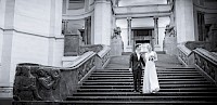 Winterhochzeit in Hannover mit Brautpaarshooting im Neuen Rathaus