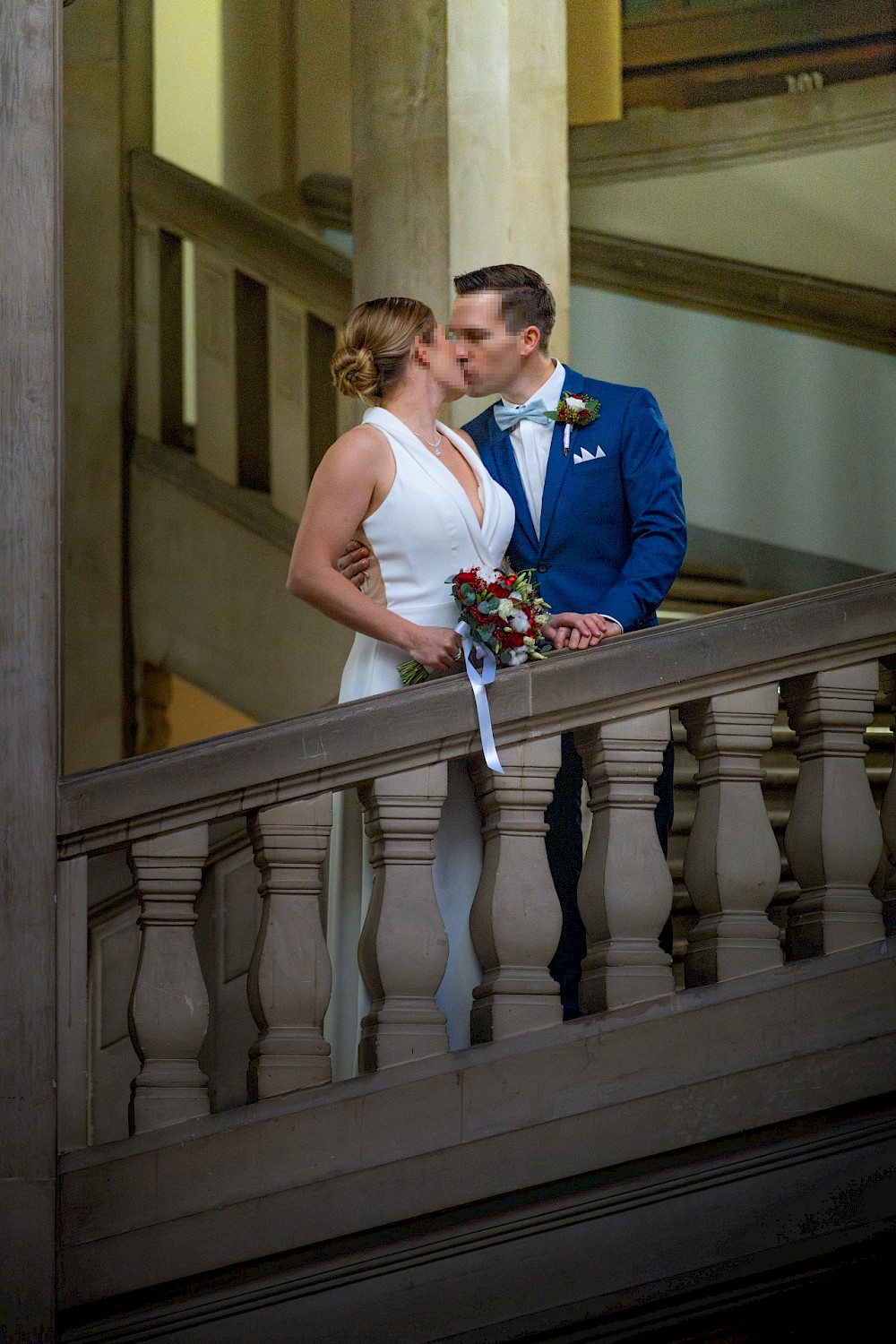 reportage Winterhochzeit in Hannover mit Brautpaarshooting im Neuen Rathaus 8