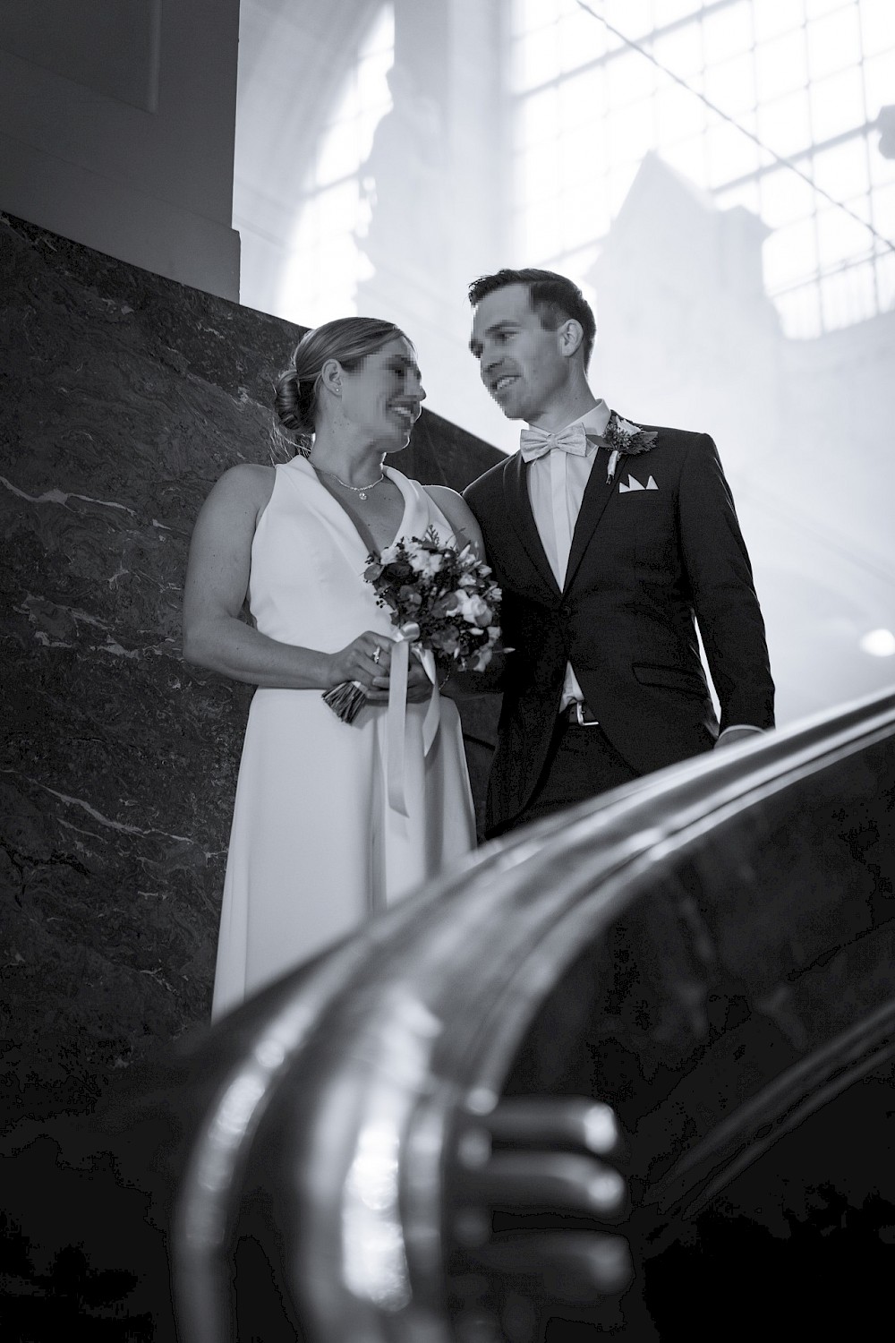 reportage Winterhochzeit in Hannover mit Brautpaarshooting im Neuen Rathaus 18