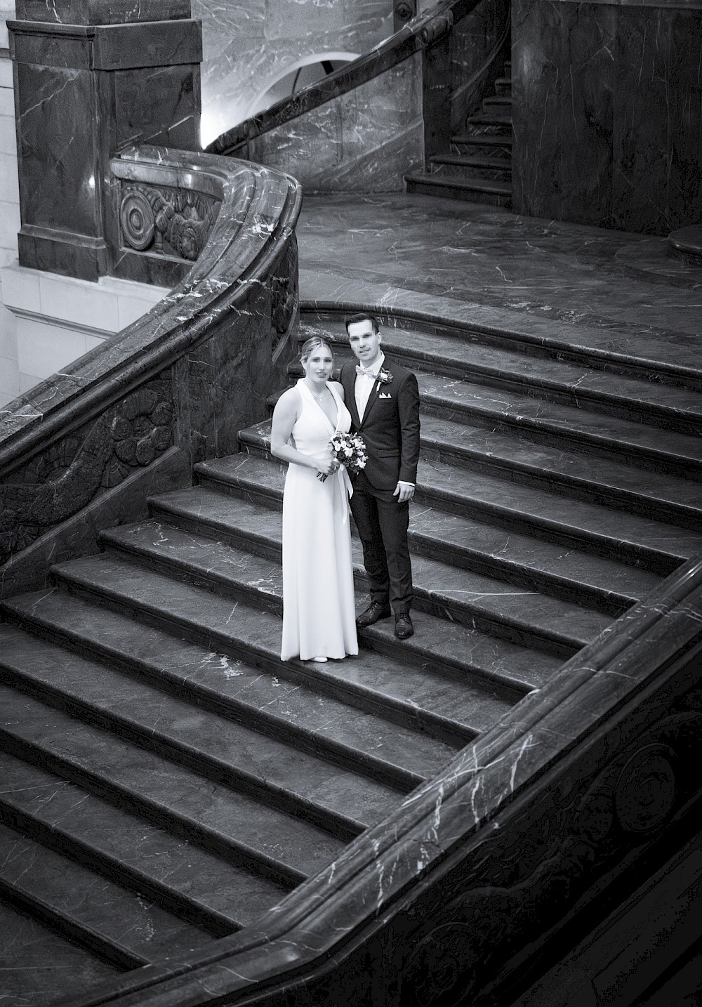 reportage Winterhochzeit in Hannover mit Brautpaarshooting im Neuen Rathaus 15