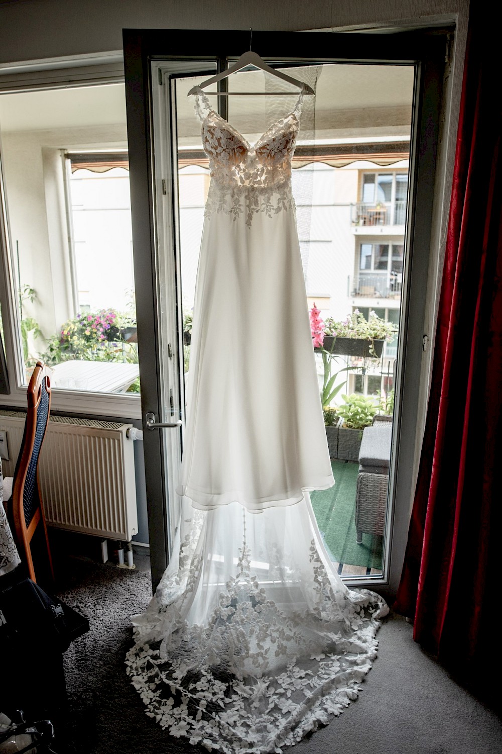 reportage Theresa & Tom - Romantische Trauung und wahre Liebe auf Schloss Burgk in Freital 9