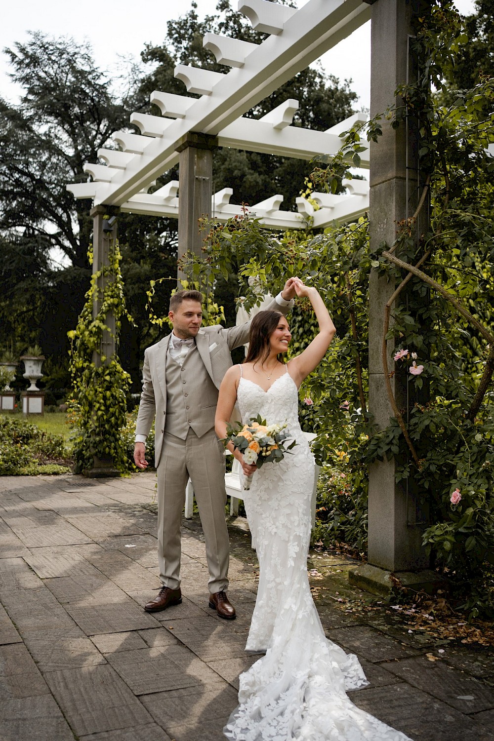 reportage Lisa & Dennis - Sommerhochzeit im Palmengarten 10