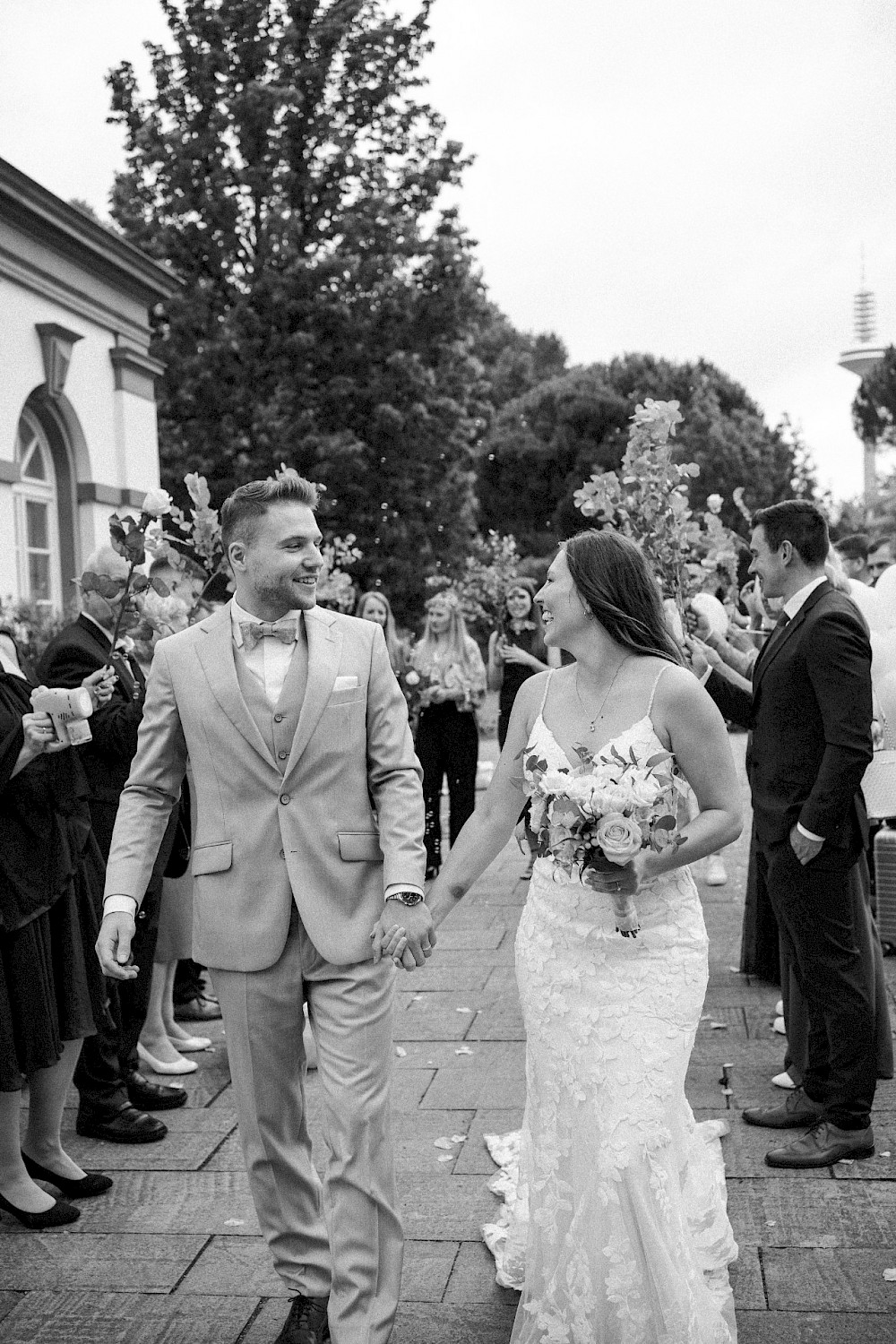 reportage Lisa & Dennis - Sommerhochzeit im Palmengarten 26