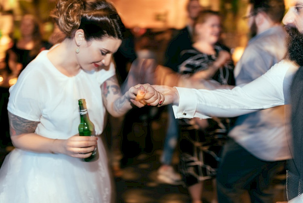 reportage Eine Schweizer Hochzeit im Oberhafen 21