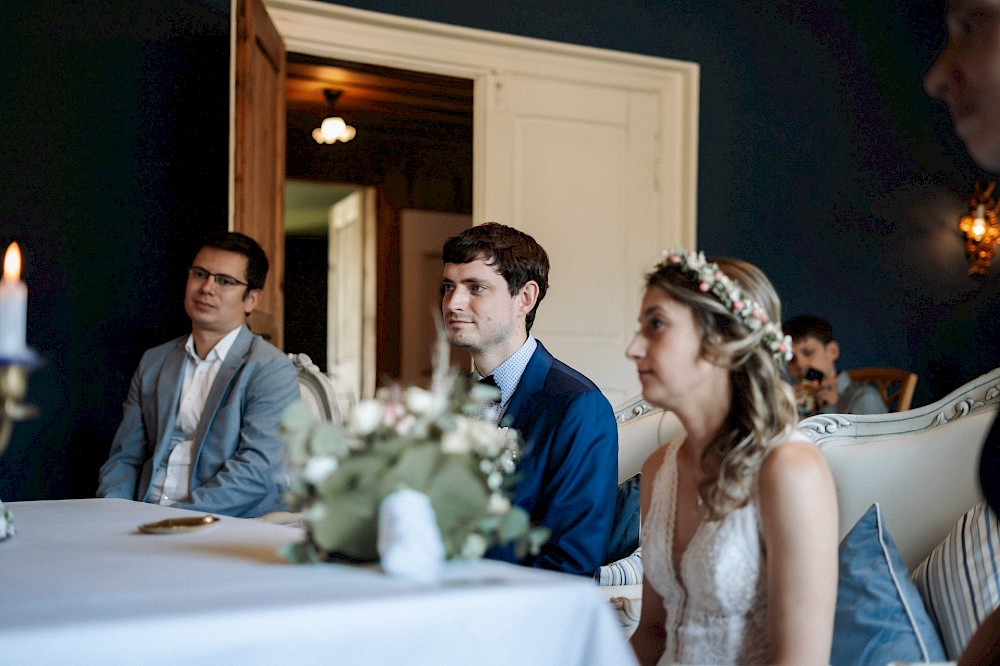 reportage Eine Hochzeit in den Allgäuer Alpen – mit standesamtlichter Trauung im Königlichen Jagdhaus (Blauer Salon) in Oberstdorf, Paarshooting mit Bergblick und Feier in Sonthofen. 8