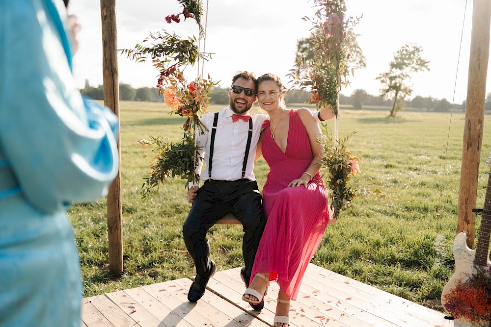 reportage Eine Festivalhochzeit in Antwerpen – Freie Trauung mit Streetfood, Live-Musik und jeder Menge Liebe. Authentisch, wild & echt. 25