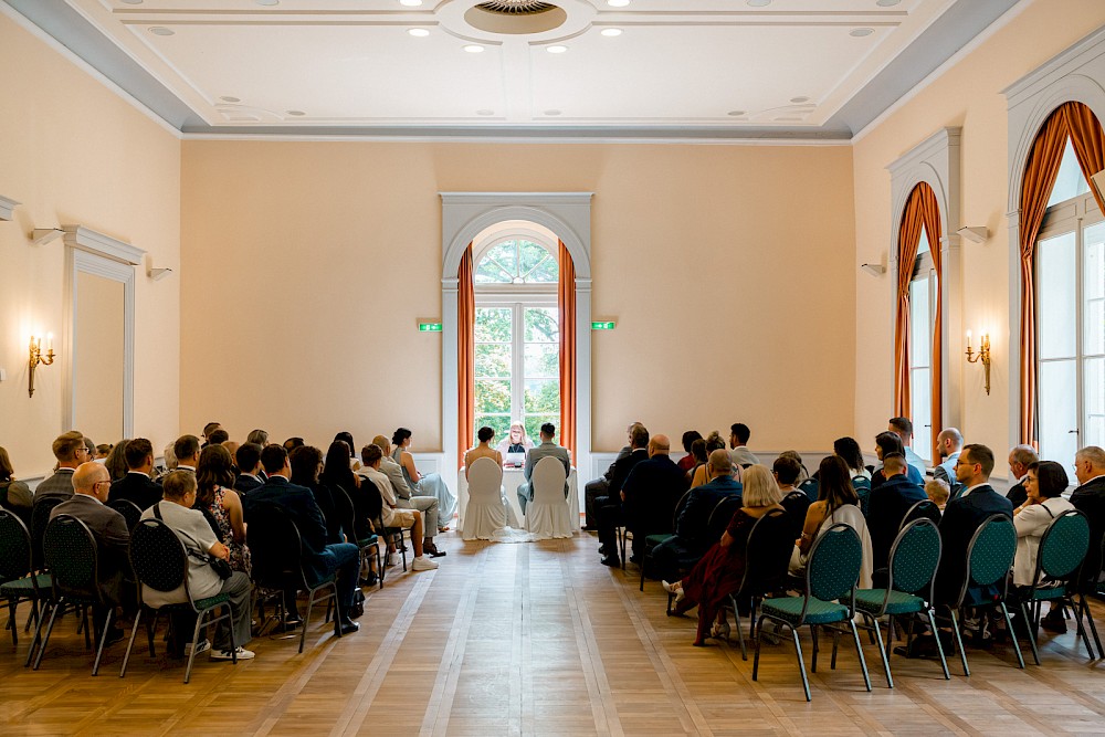reportage Hochzeit im Kurhaushotel Bad Salzhausen, Standesamt im Parksaal 7