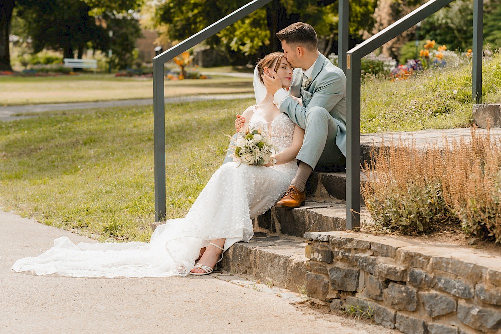 reportage Hochzeit im Kurhaushotel Bad Salzhausen, Standesamt im Parksaal 33