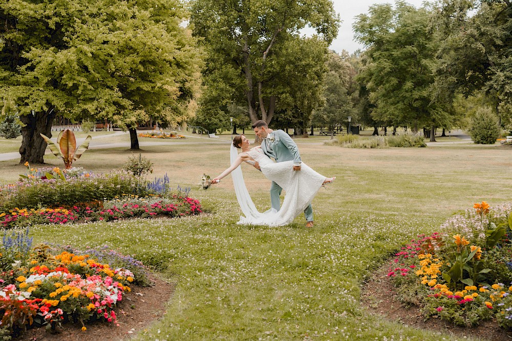 reportage Hochzeit im Kurhaushotel Bad Salzhausen, Standesamt im Parksaal 39