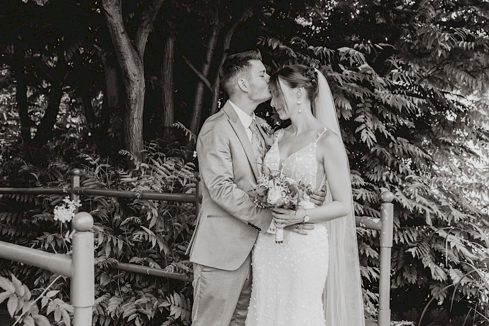 reportage Hochzeit im Kurhaushotel Bad Salzhausen, Standesamt im Parksaal 22