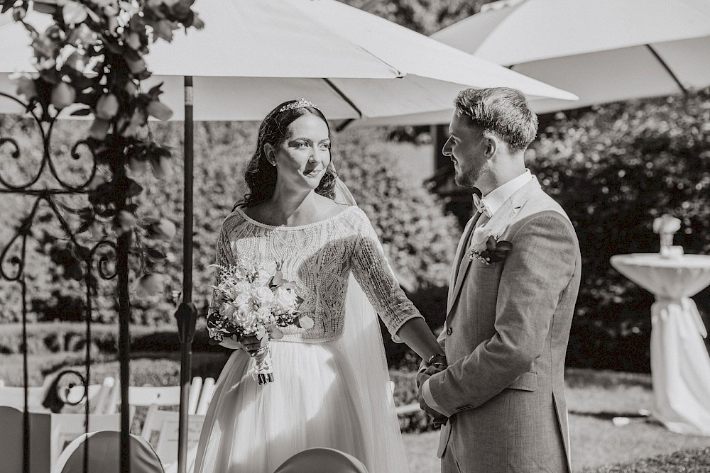 reportage Hochzeit - Standesamt im Schloss Stammheim 13
