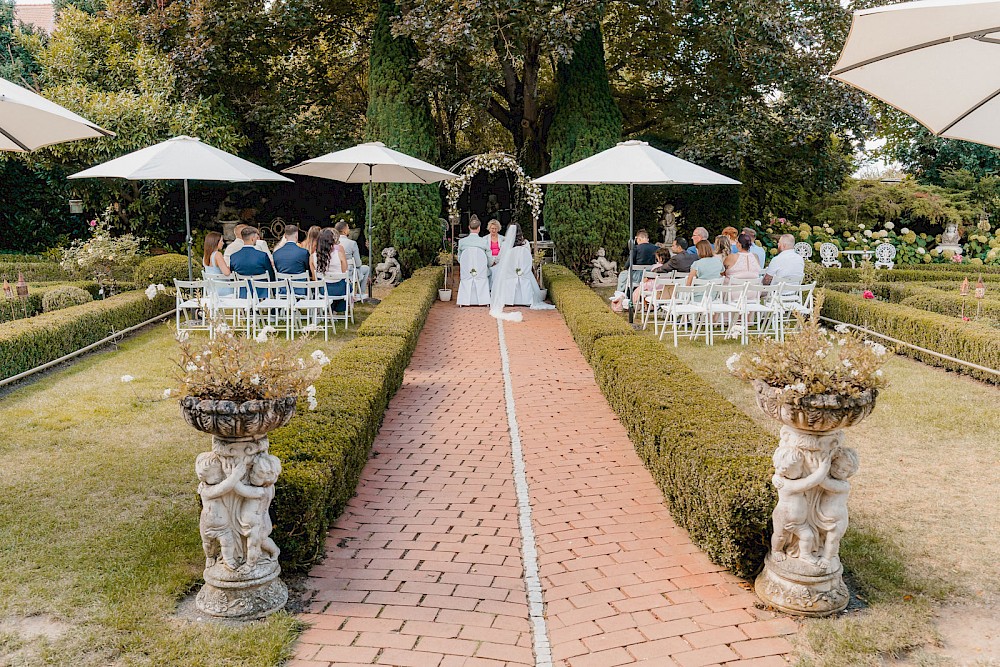reportage Hochzeit - Standesamt im Schloss Stammheim 16