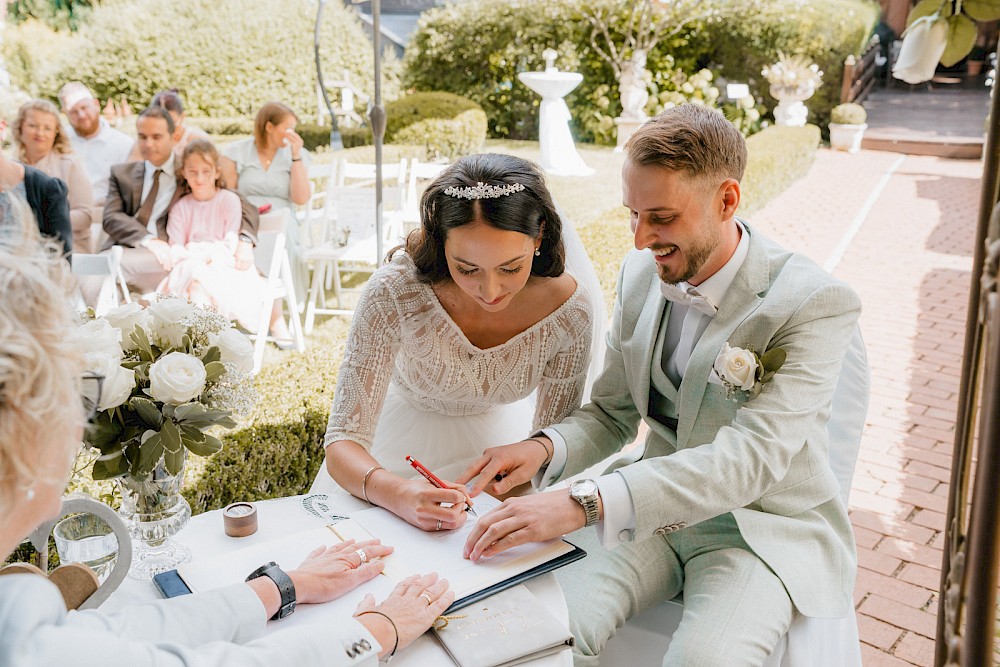 reportage Hochzeit - Standesamt im Schloss Stammheim 30