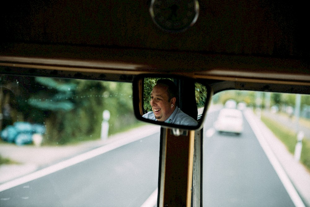 reportage Sommerhochzeit im Bahnwagon 18