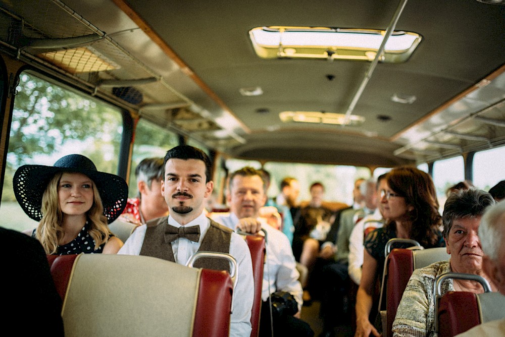 reportage Sommerhochzeit im Bahnwagon 19