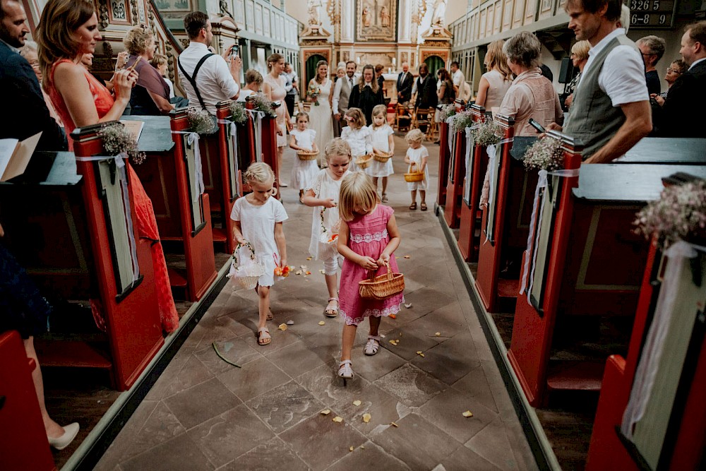 reportage Hochzeit in der Augustusgabe Barby 25