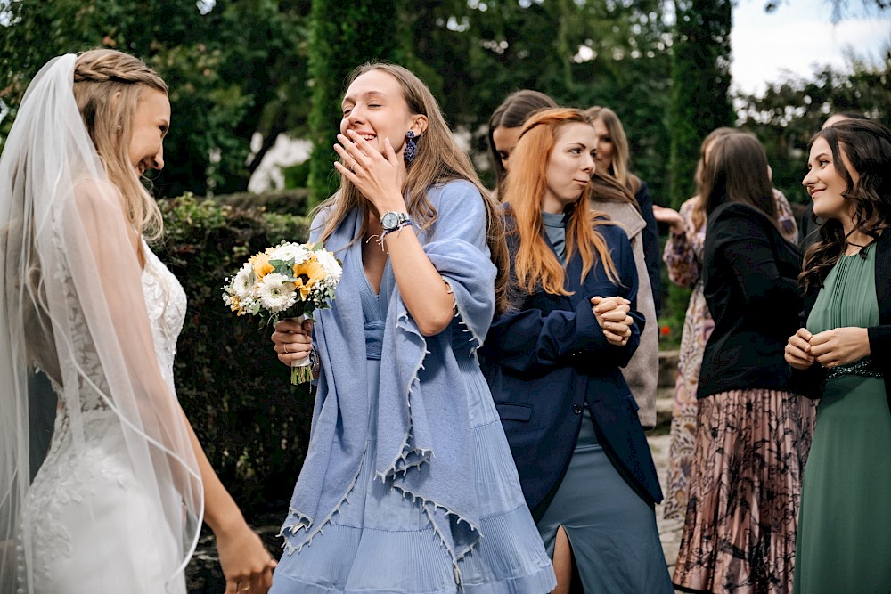 reportage Eine moderne Hochzeitsgeschichte in ehrlichem Licht 25