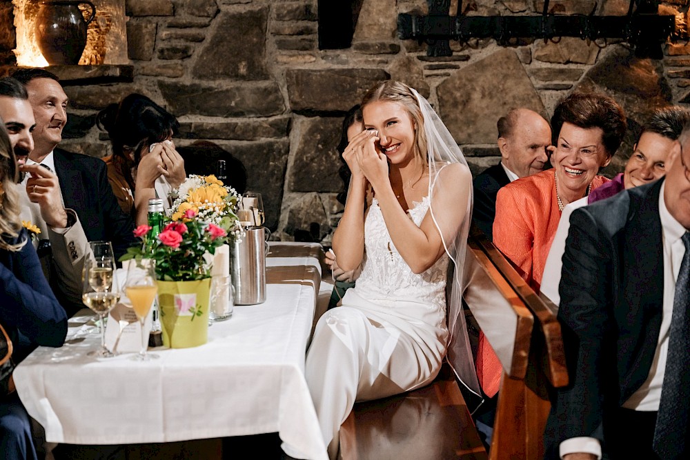 reportage Eine moderne Hochzeitsgeschichte in ehrlichem Licht 28