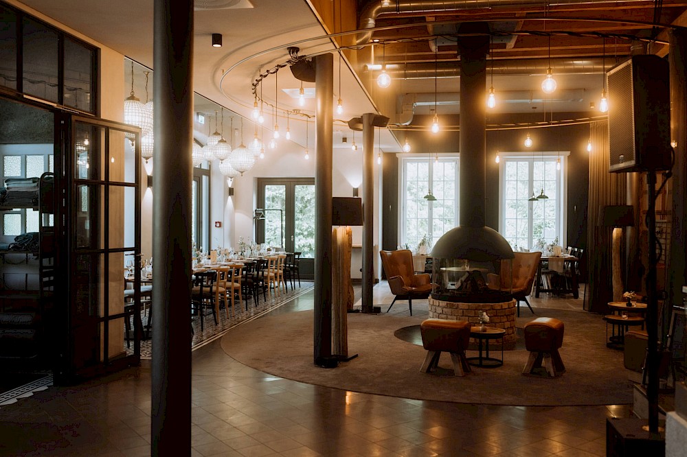 reportage Hochzeitsfotograf Schwarzwald | Traumhafte Hochzeit in der Hochzeitslocation "Die Säge" in Niedereschach-Kappel | Alena Fotografie | 49