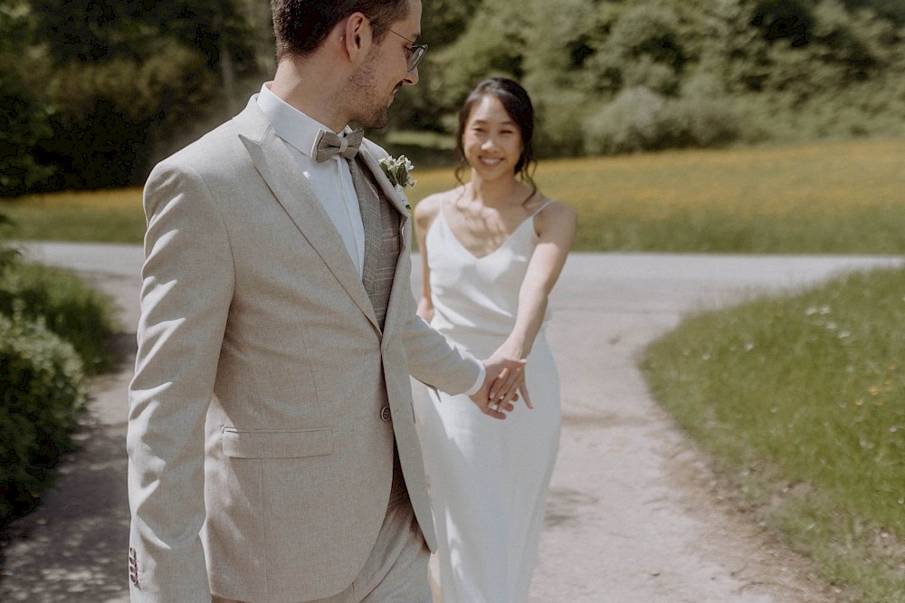 reportage Hochzeitsfotograf Schwarzwald | Traumhafte Hochzeit in der Hochzeitslocation "Die Säge" in Niedereschach-Kappel | Alena Fotografie | 21