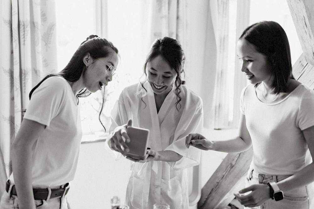 reportage Hochzeitsfotograf Schwarzwald | Traumhafte Hochzeit in der Hochzeitslocation "Die Säge" in Niedereschach-Kappel | Alena Fotografie | 3