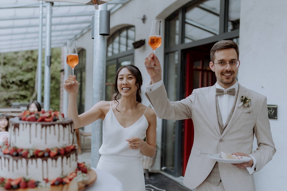 reportage Hochzeitsfotograf Schwarzwald | Traumhafte Hochzeit in der Hochzeitslocation "Die Säge" in Niedereschach-Kappel | Alena Fotografie | 37