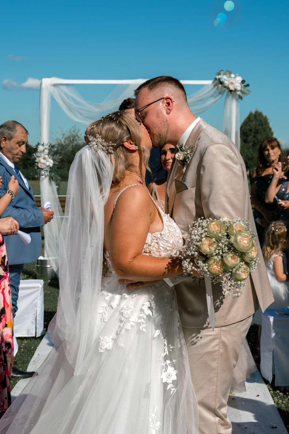 reportage Sommerhochzeit auf dem Hofgut Lugenhof am Bodensee 26