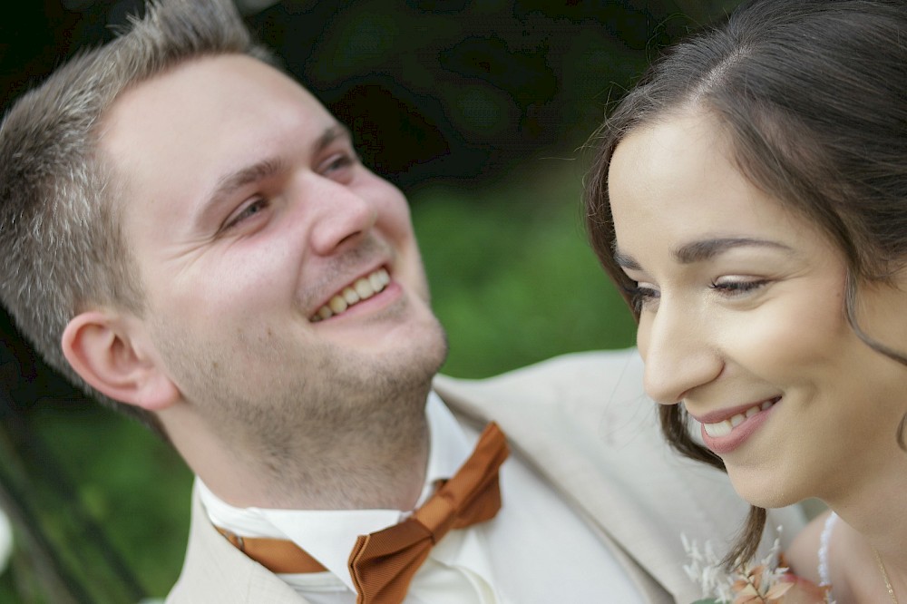 reportage Brautpaar-Shooting und Hochzeitsreportage in Paderborn , Brakel , Salzkotten und Hövelhof 12