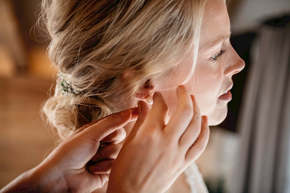 reportage CELINE & MORITZ - HOCHZEIT IN KANDERSTEG 9