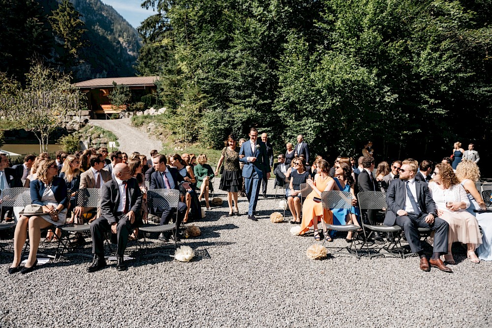 reportage CELINE & MORITZ - HOCHZEIT IN KANDERSTEG 19