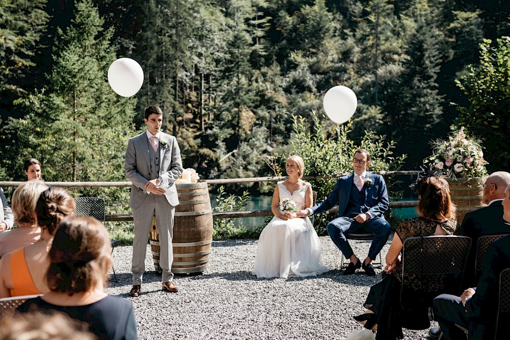 reportage CELINE & MORITZ - HOCHZEIT IN KANDERSTEG 23