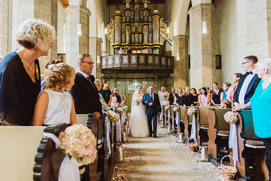 reportage Traumhochzeit von Maggy & Stefan in Halberstadt 13