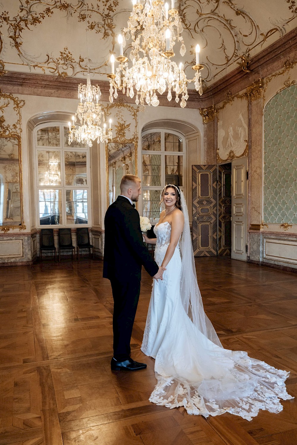 reportage RESIDENZPLATZ EICHSTÄTT | EINE BESONDERE LOCATION FÜR HOCHZEITSFOTOS UND PAARSHOOTINGS 23