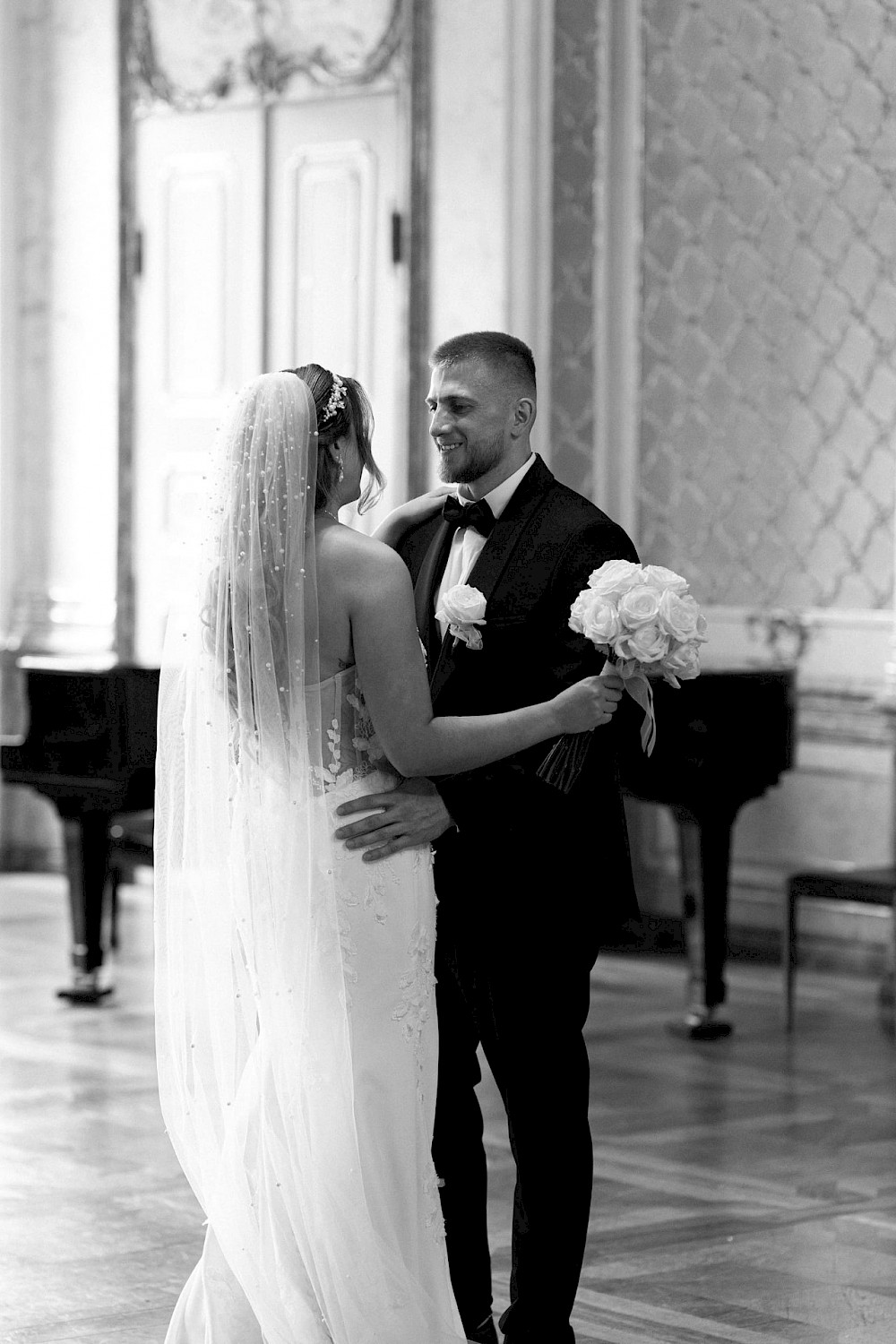 reportage RESIDENZPLATZ EICHSTÄTT | EINE BESONDERE LOCATION FÜR HOCHZEITSFOTOS UND PAARSHOOTINGS 12