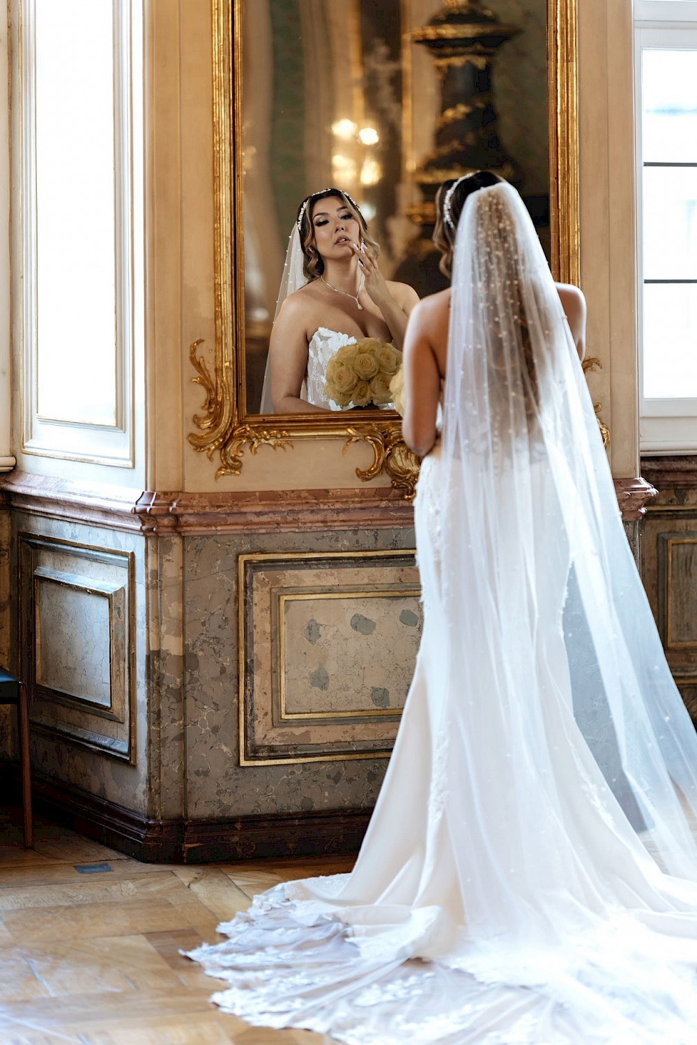 reportage RESIDENZPLATZ EICHSTÄTT | EINE BESONDERE LOCATION FÜR HOCHZEITSFOTOS UND PAARSHOOTINGS 20