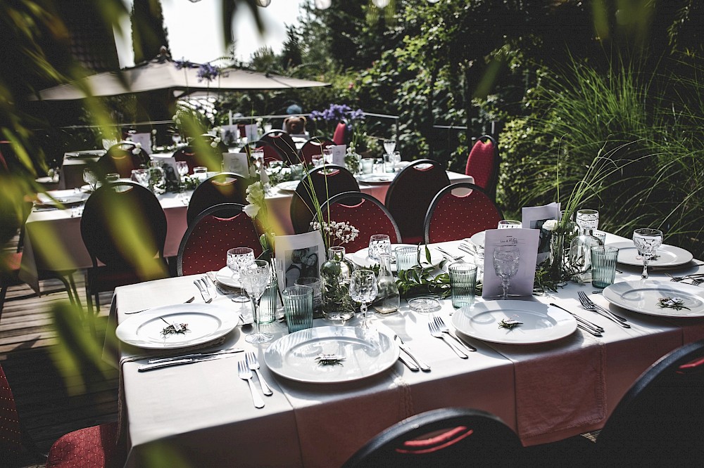 reportage wild romantische Gartenhochzeit bei Augsburg 3