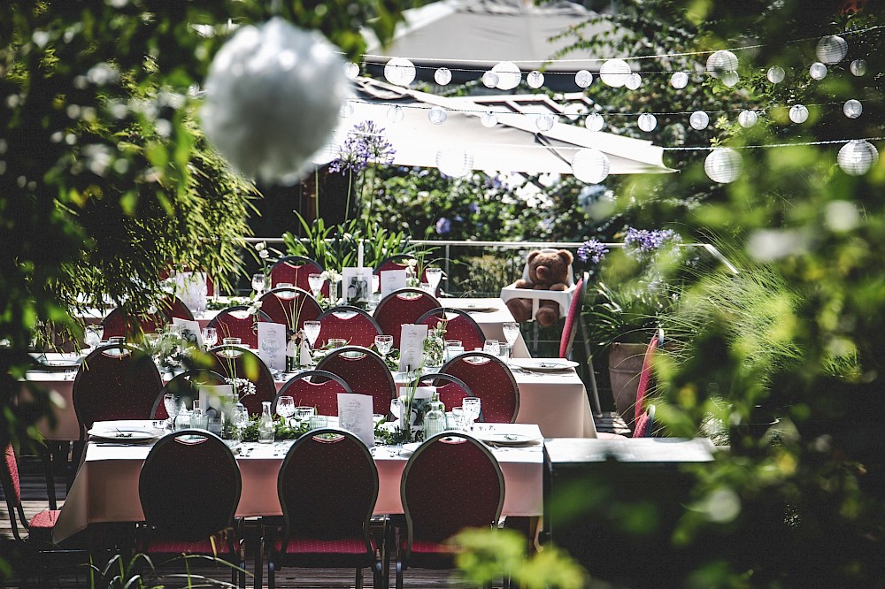 reportage wild romantische Gartenhochzeit bei Augsburg 5