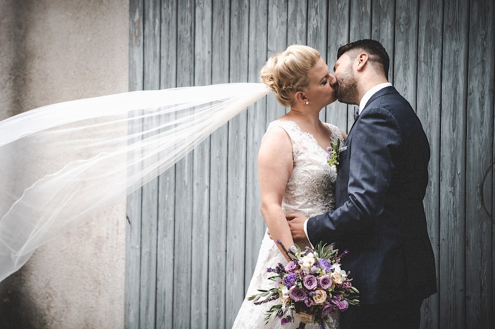 reportage Festliche Hochzeit in einem fränkischen Stadel 9