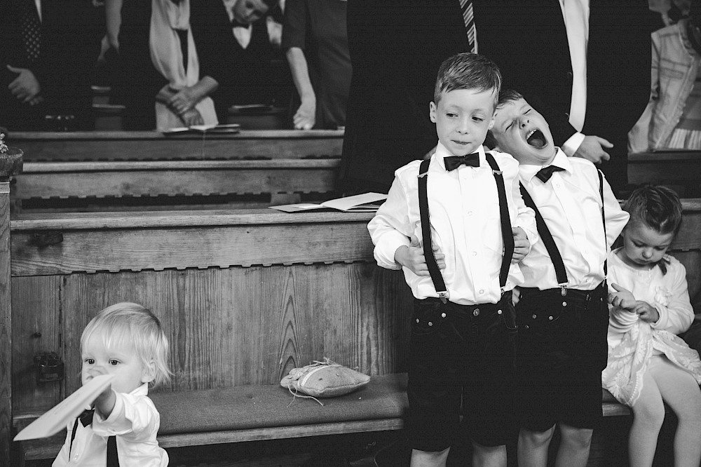 reportage Festliche Hochzeit in einem fränkischen Stadel 24