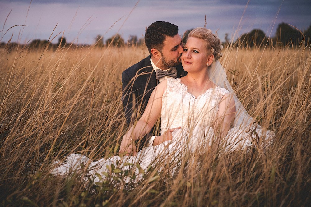 reportage Festliche Hochzeit in einem fränkischen Stadel 38