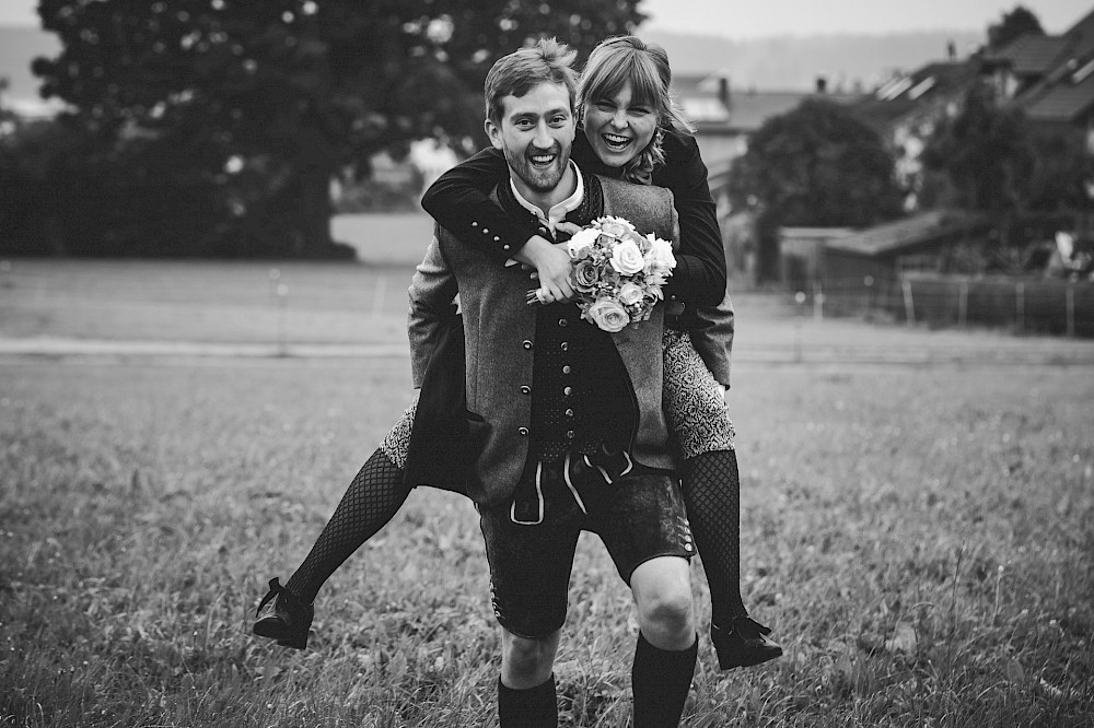 reportage Traumhafte Hochzeit in bayerischer Tracht 3