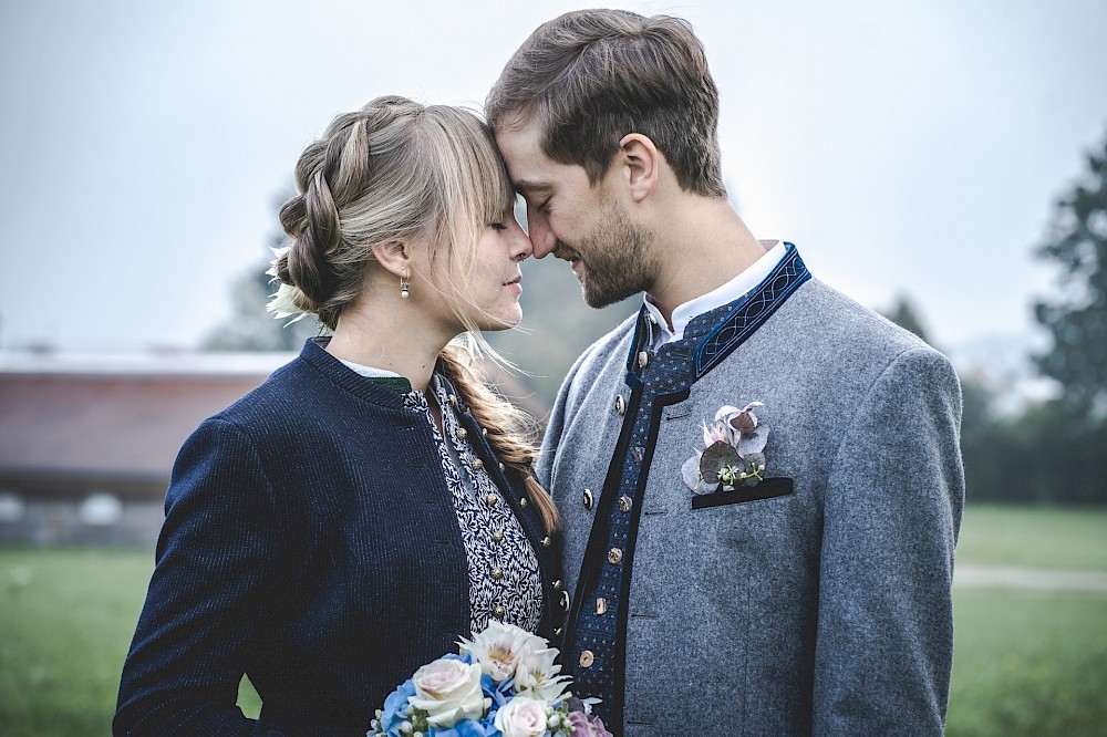 reportage Traumhafte Hochzeit in bayerischer Tracht 4