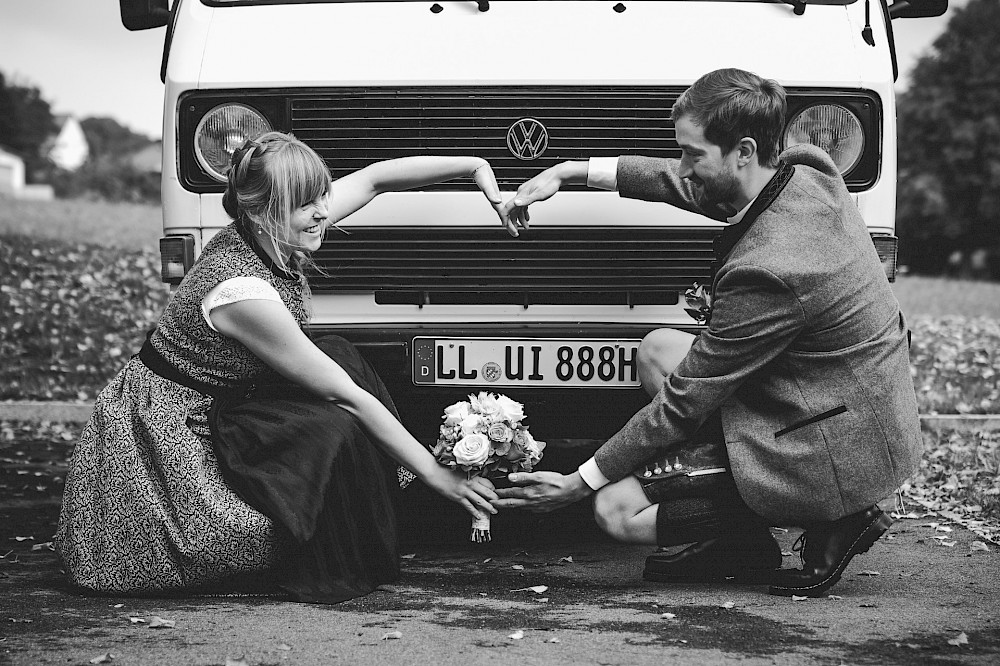 reportage Traumhafte Hochzeit in bayerischer Tracht 12