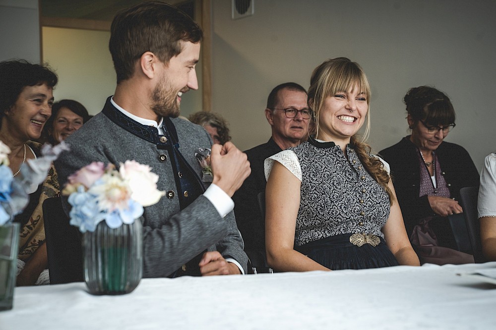 reportage Traumhafte Hochzeit in bayerischer Tracht 17