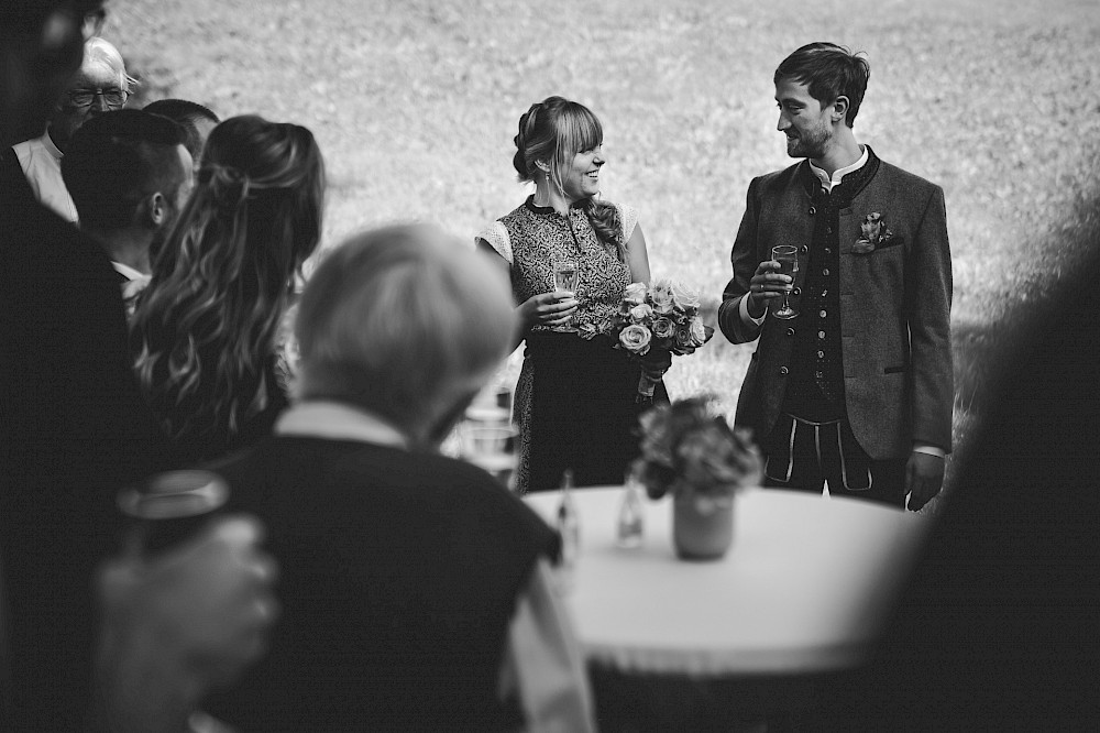 reportage Traumhafte Hochzeit in bayerischer Tracht 21