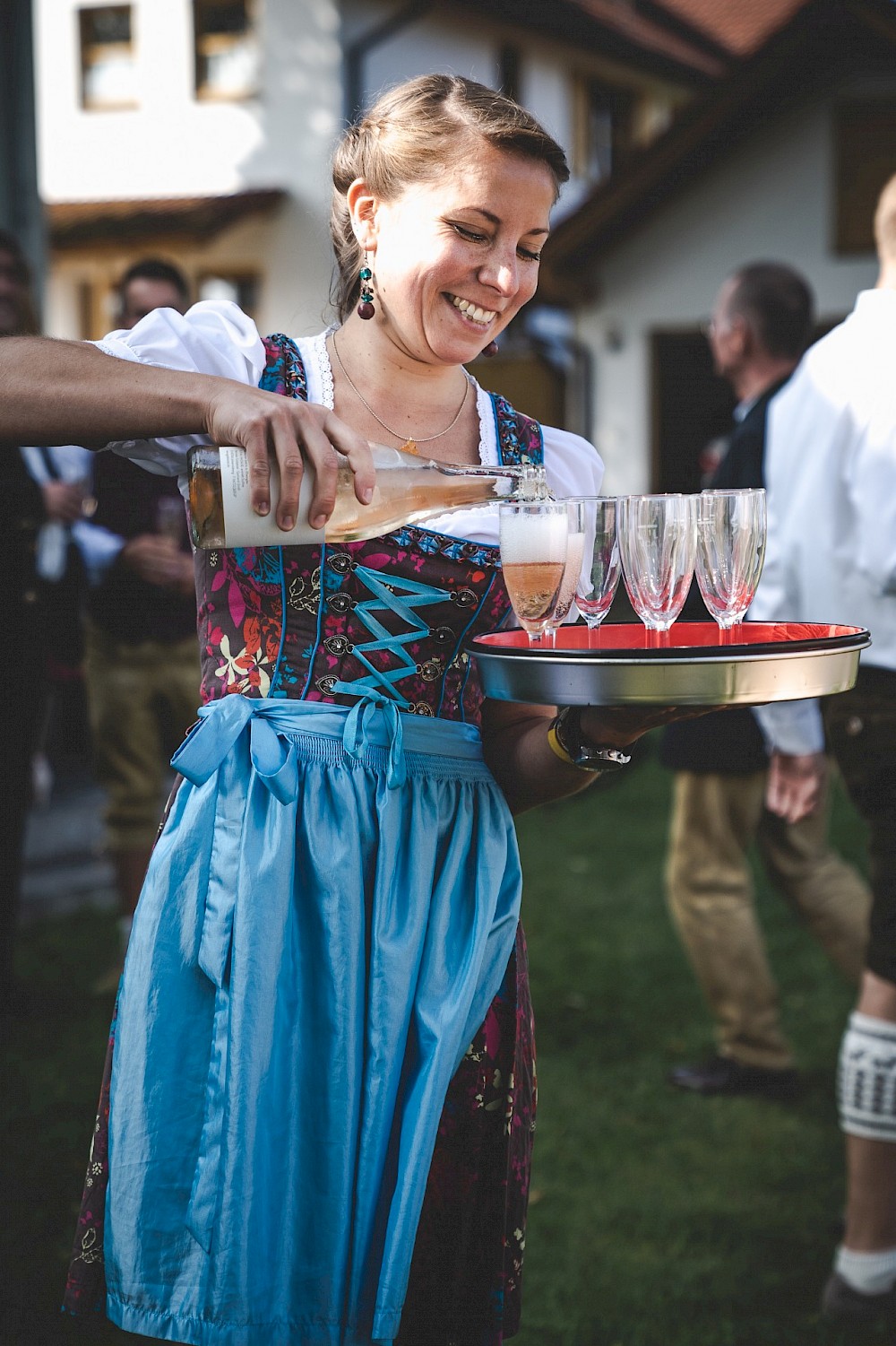 reportage Traumhafte Hochzeit in bayerischer Tracht 22