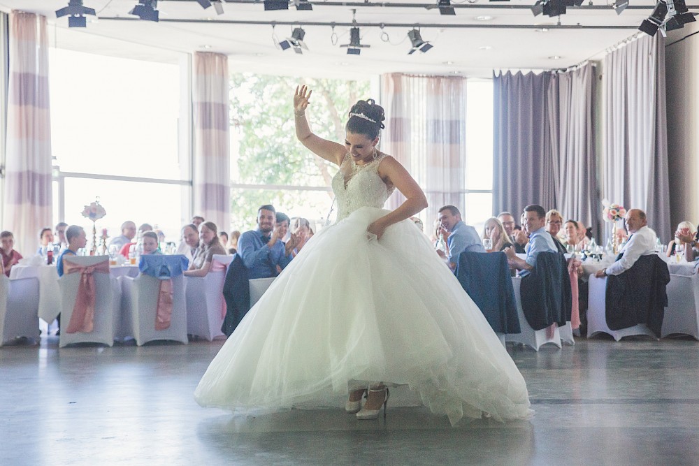 reportage Viktoria & Tobias - Powerhochzeit am Bodensee 29