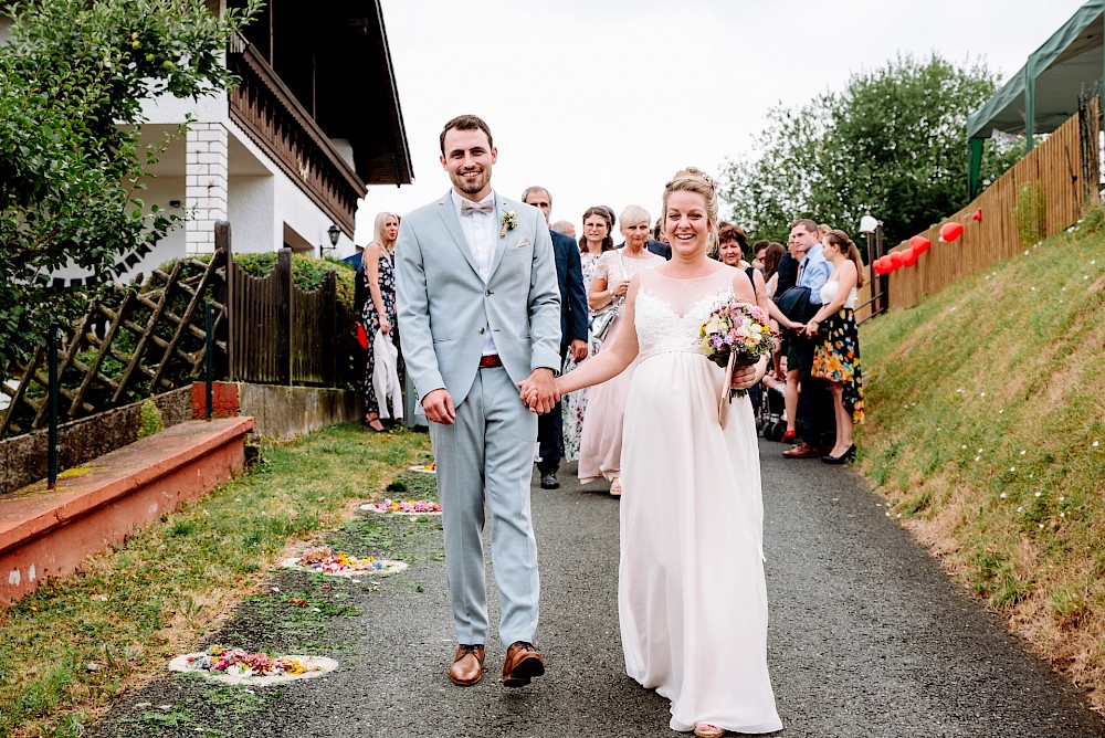 reportage Manege frei für diese bunte Hochzeit im Zirkuszelt! 21