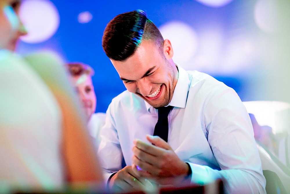 reportage Manege frei für diese bunte Hochzeit im Zirkuszelt! 49