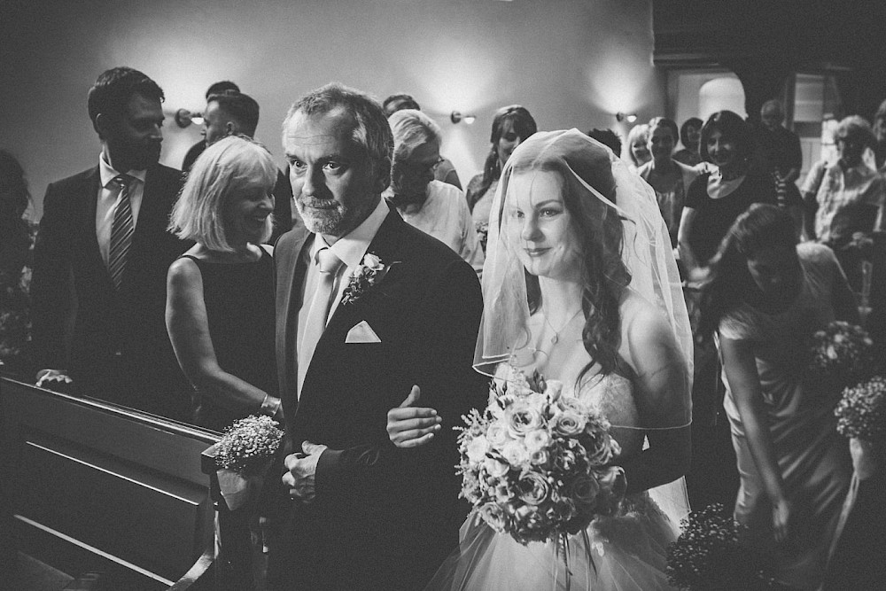reportage Märchenhochzeit auf Hofgut Georgenthal 17
